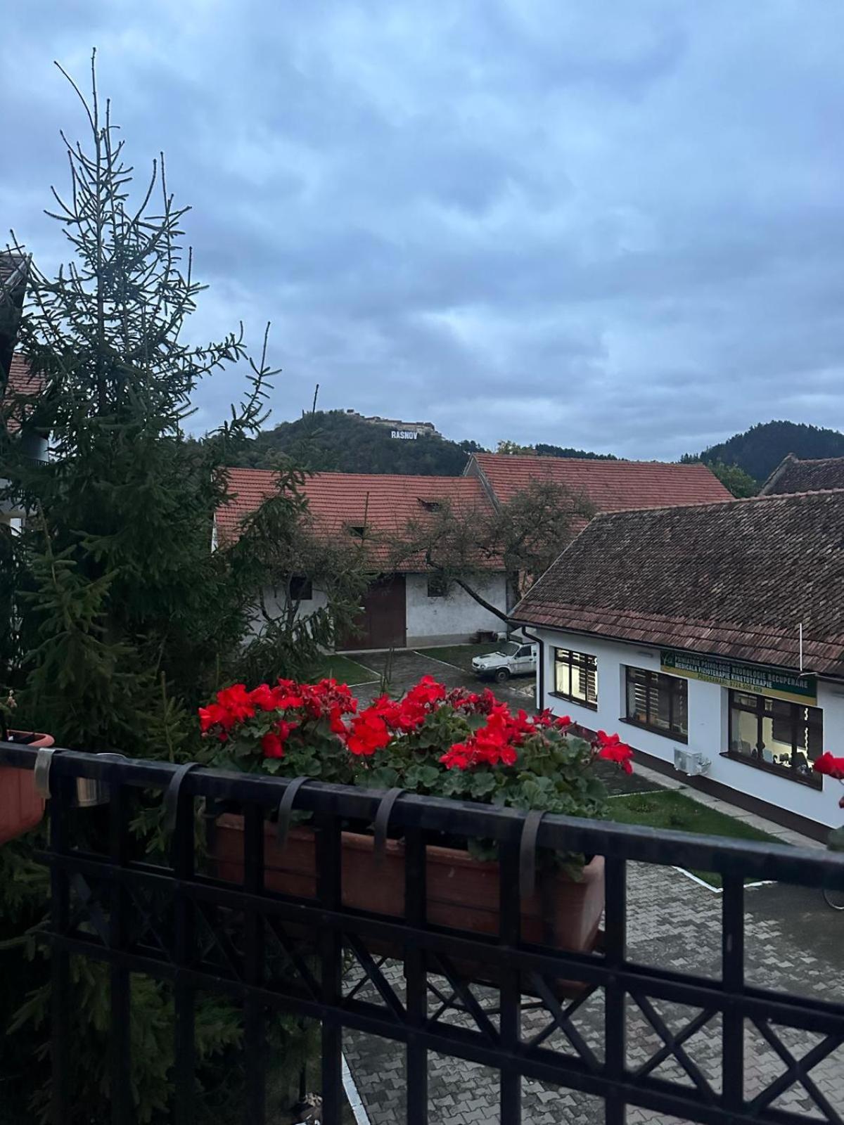 Pensiunea Casa Saxonia Rîşnov Kültér fotó